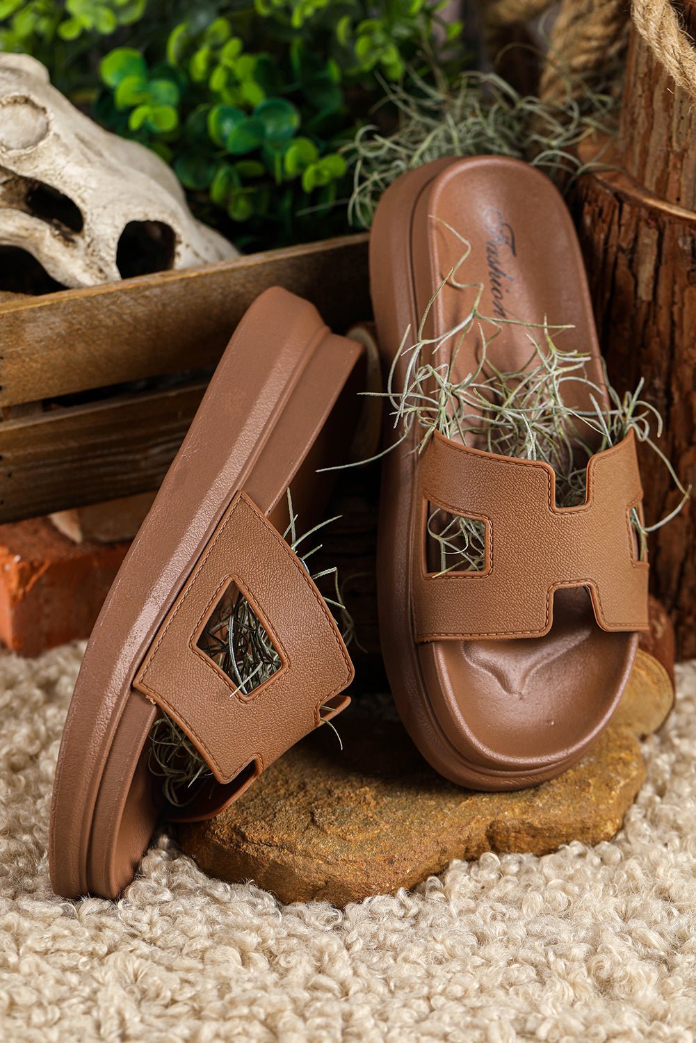 Chestnut Cutout Design Open Toe Platform Slippers (Run Small, Size Up) - Luxe Nest Market